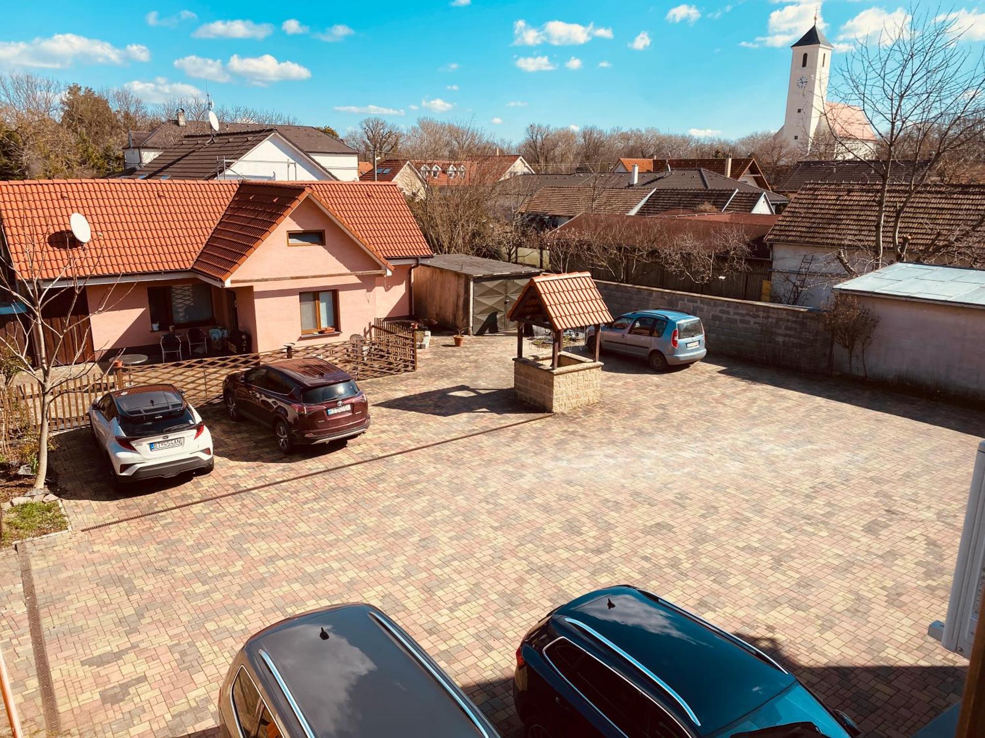 Rusovský Penzión Bratislava Exterior foto
